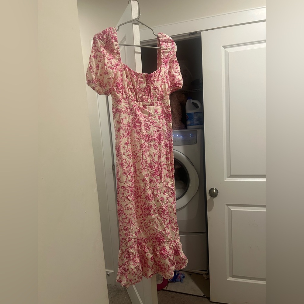 London Times Gray Clothing Tag